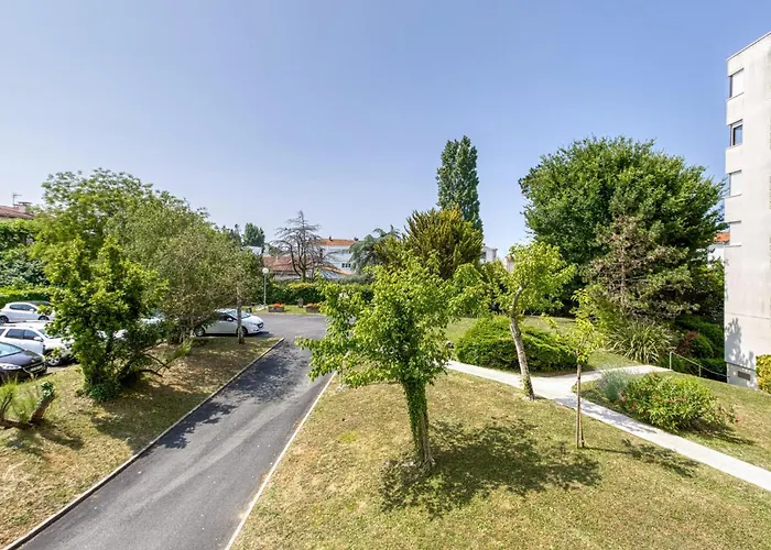 Bel Proche Ρουαγιάν